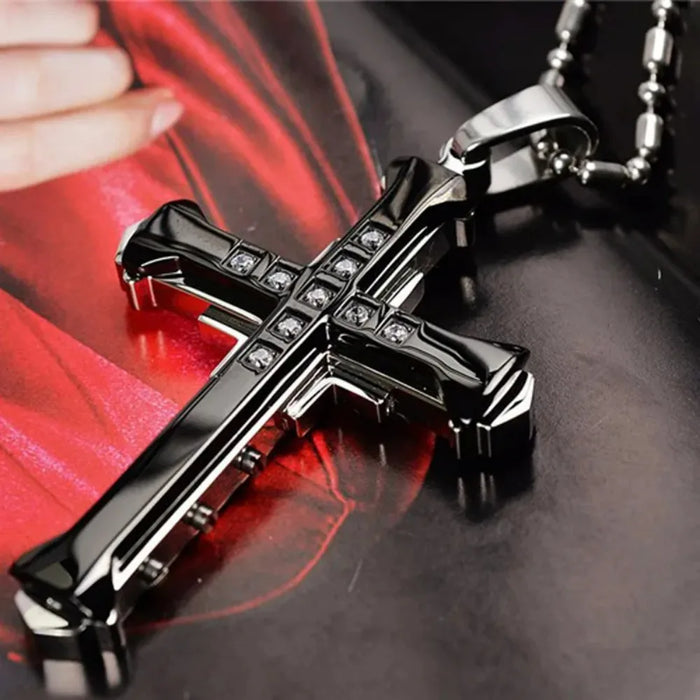 Zirconia cross pendant necklace